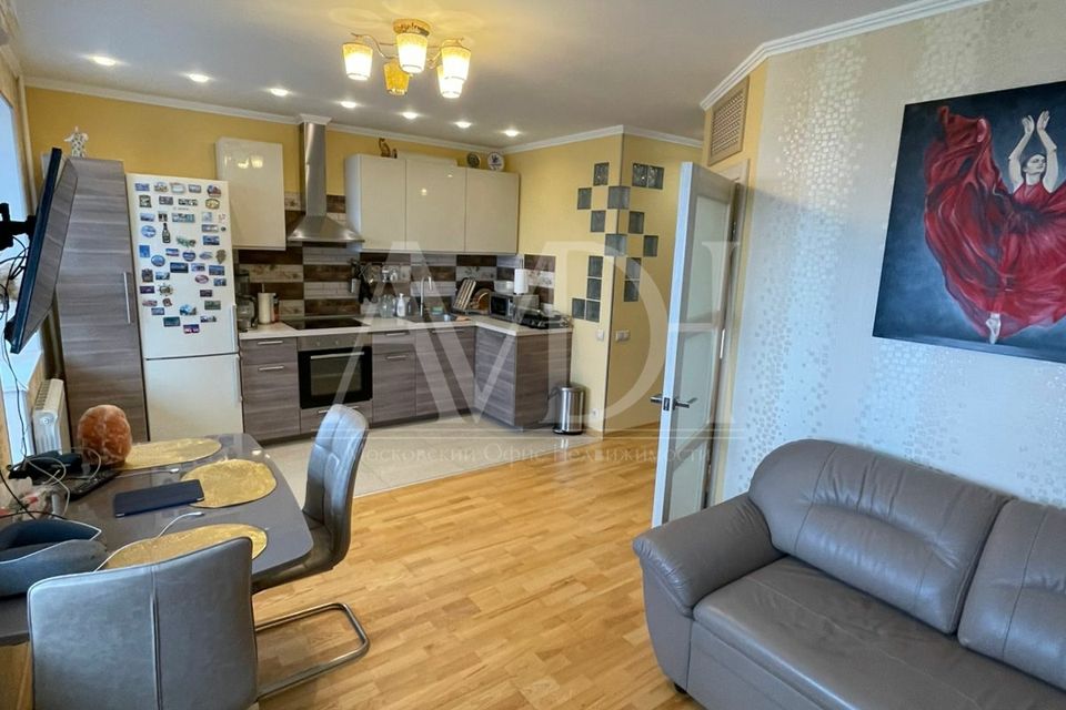 Продаётся 1-комнатная квартира, 43.3 м²