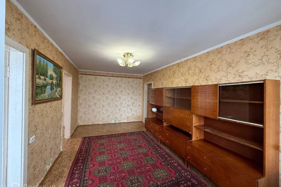 Продаётся 4-комнатная квартира, 60 м²