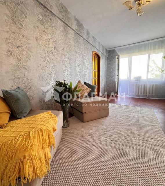 Продаётся 3-комнатная квартира, 57 м²