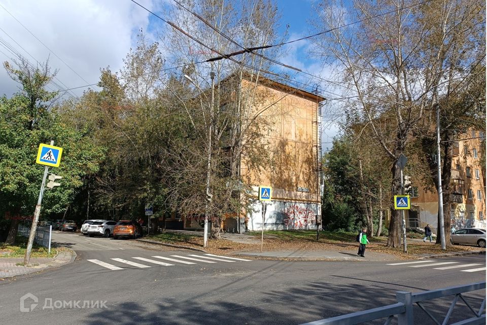 Продаётся 3-комнатная квартира, 52.7 м²