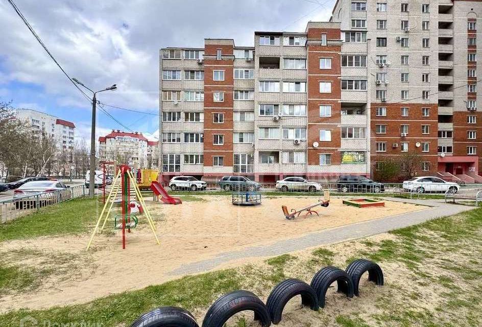 Продаётся 3-комнатная квартира, 90.2 м²