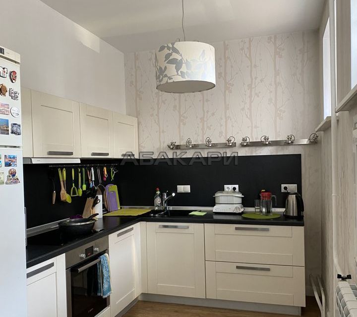 Сдаётся 2-комнатная квартира, 78 м²