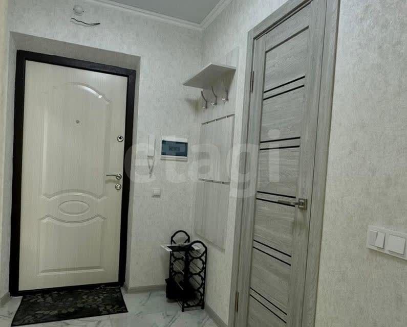 Продаётся 1-комнатная квартира, 39.7 м²
