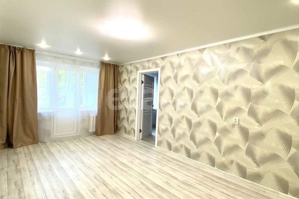 Продаётся 3-комнатная квартира, 58.4 м²