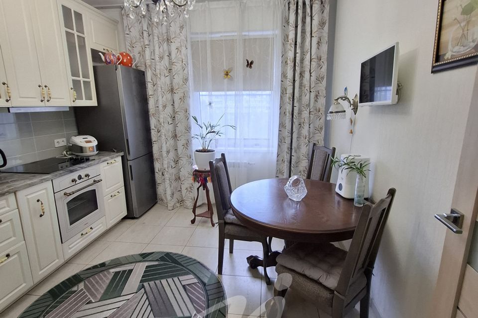 Сдаётся 2-комнатная квартира, 60 м²