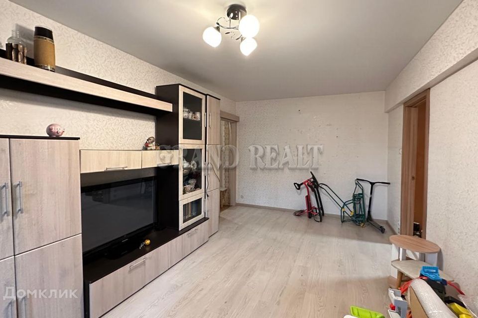 Продаётся 3-комнатная квартира, 56.3 м²