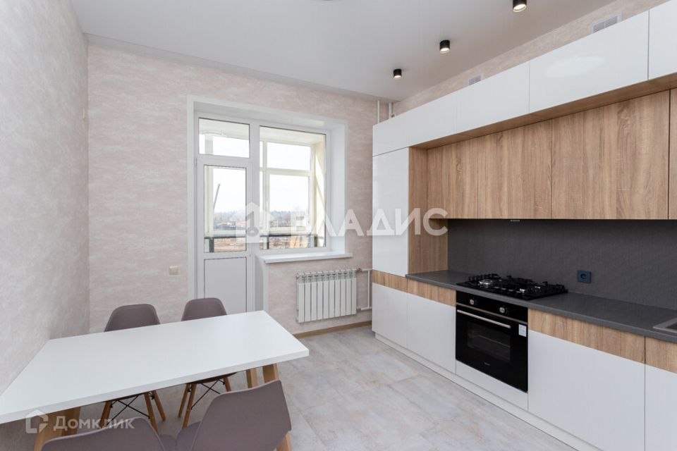 Продаётся 2-комнатная квартира, 72.5 м²