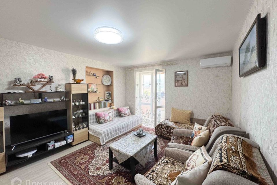 Продаётся 1-комнатная квартира, 48 м²