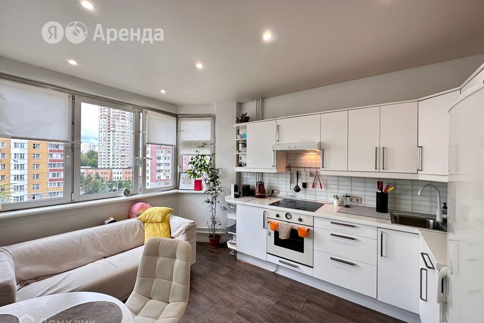 Сдаётся 2-комнатная квартира, 64 м²