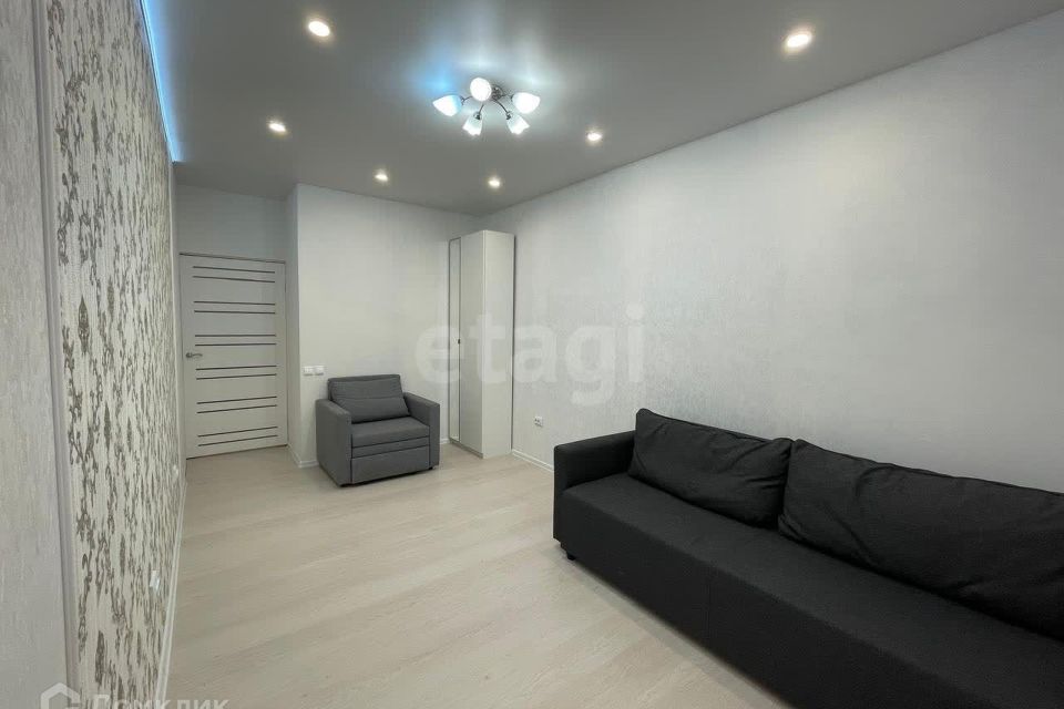Продаётся 1-комнатная квартира, 38.8 м²