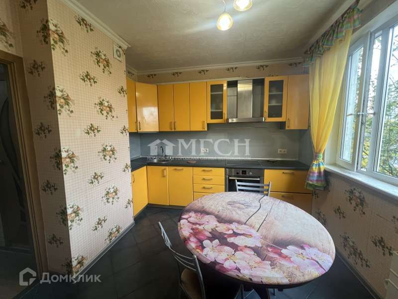 Продаётся 3-комнатная квартира, 74.6 м²