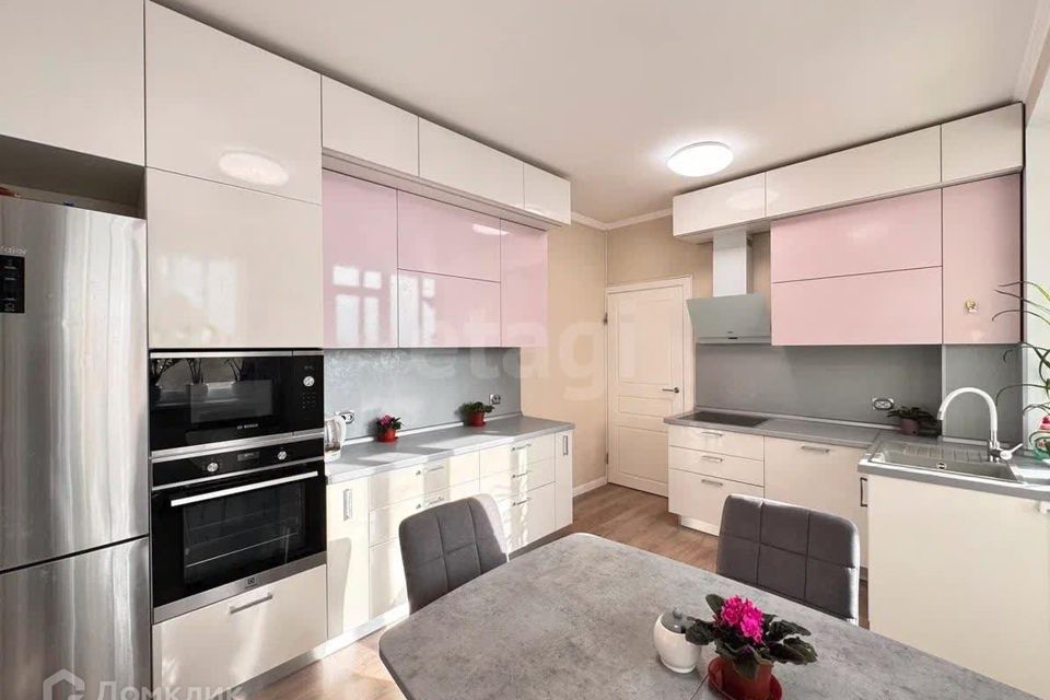 Продаётся 3-комнатная квартира, 80 м²