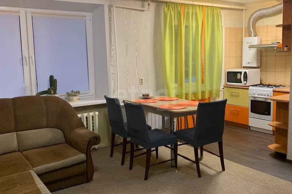 Продаётся 3-комнатная квартира, 63 м²