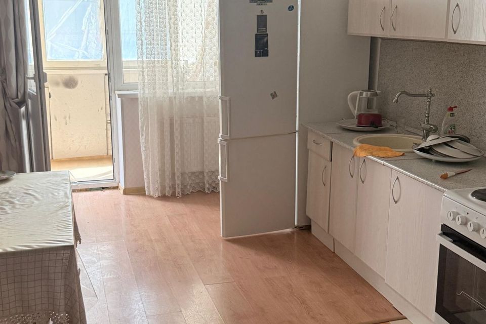 Сдаётся 2-комнатная квартира, 59.8 м²