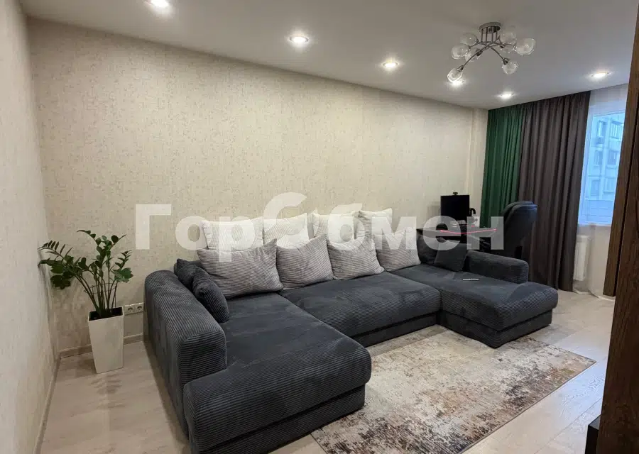 Продаётся 3-комнатная квартира, 75.6 м²