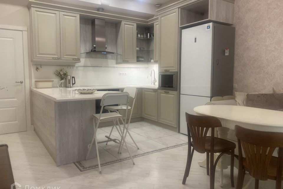 Сдаётся 3-комнатная квартира, 84 м²