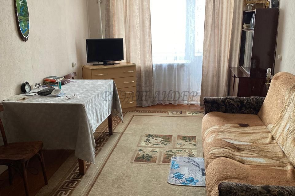 Продаётся 3-комнатная квартира, 56.6 м²