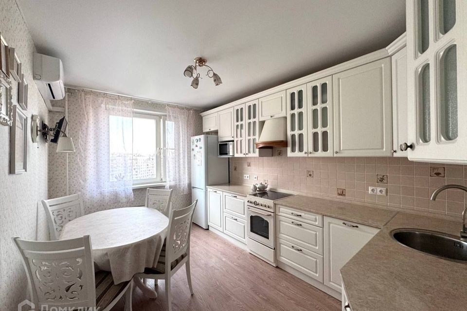 Продаётся 3-комнатная квартира, 71.9 м²