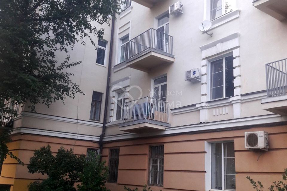 Продаётся 2 комнаты в 3-комн. квартире, 16.3 м²