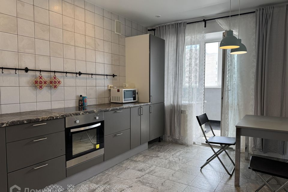 Продаётся 1-комнатная квартира, 37.2 м²