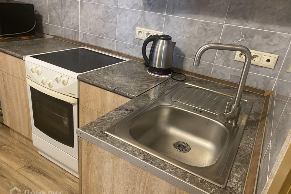 Сдаётся 2-комнатная квартира, 56 м²