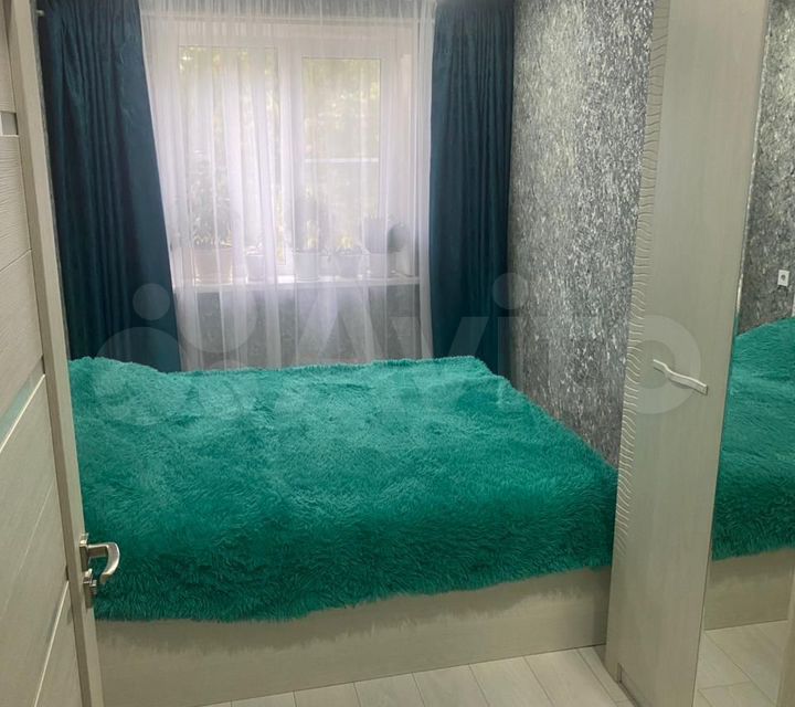 Продаётся 4-комнатная квартира, 60 м²