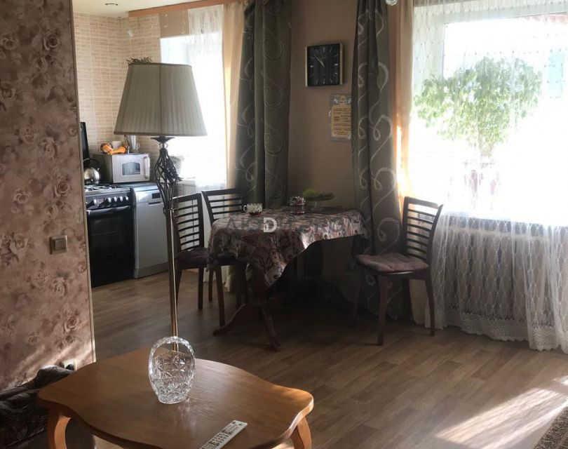Продаётся 3-комнатная квартира, 57 м²
