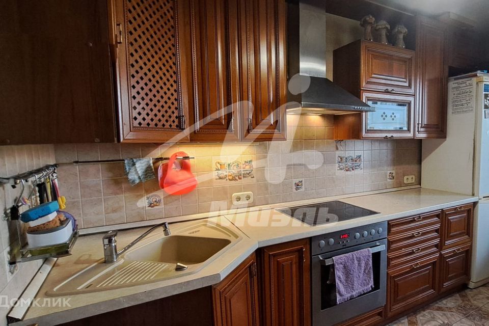 Сдаётся 2-комнатная квартира, 56 м²