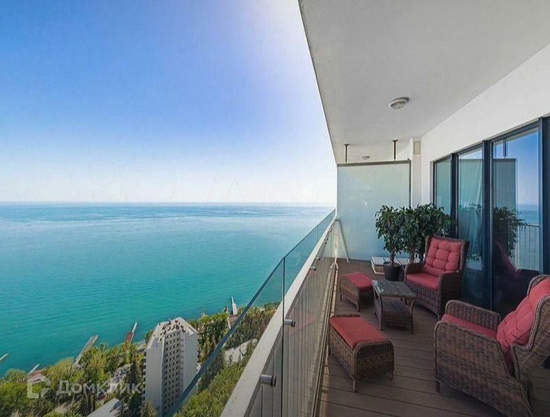 Продаётся 2-комнатная квартира, 130 м²