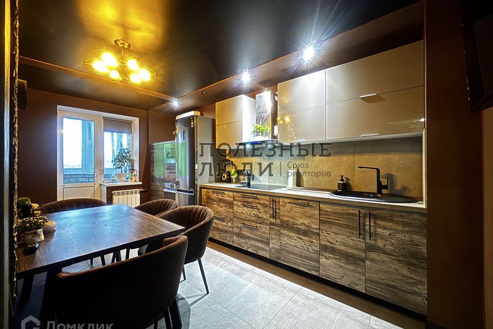 Сдаётся 2-комнатная квартира, 70 м²
