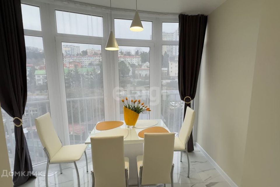 Продаётся 2-комнатная квартира, 56.9 м²