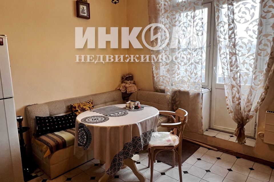 Продаётся 2-комнатная квартира, 67.2 м²