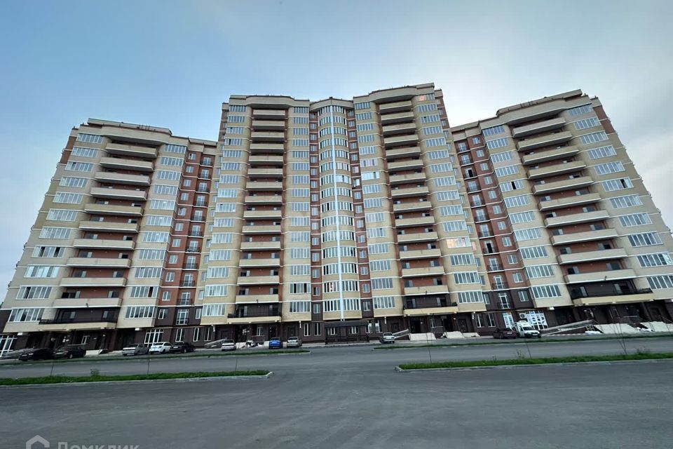 Продаётся 3-комнатная квартира, 129 м²