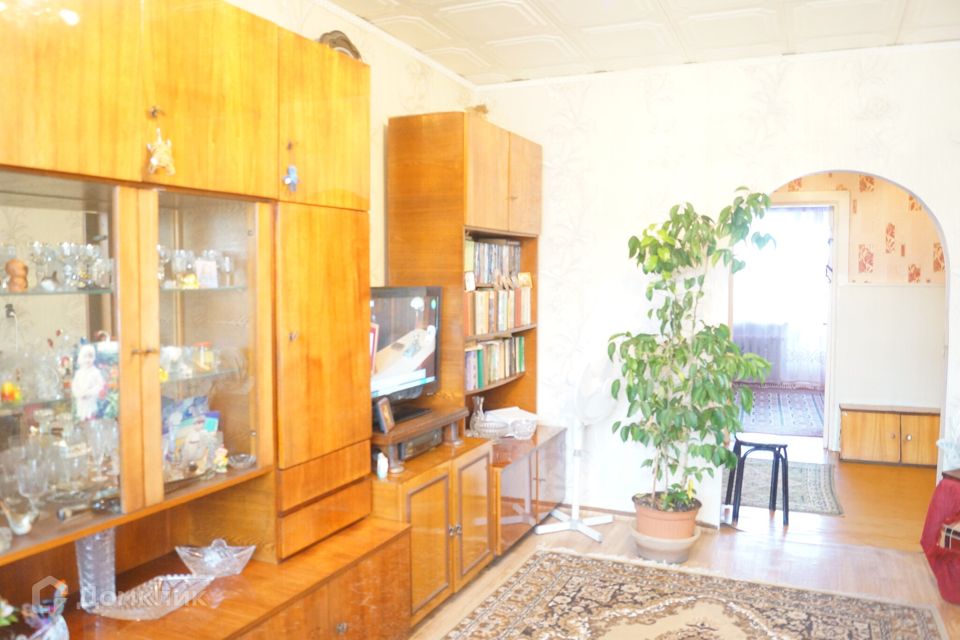Продаётся 4-комнатная квартира, 76.9 м²