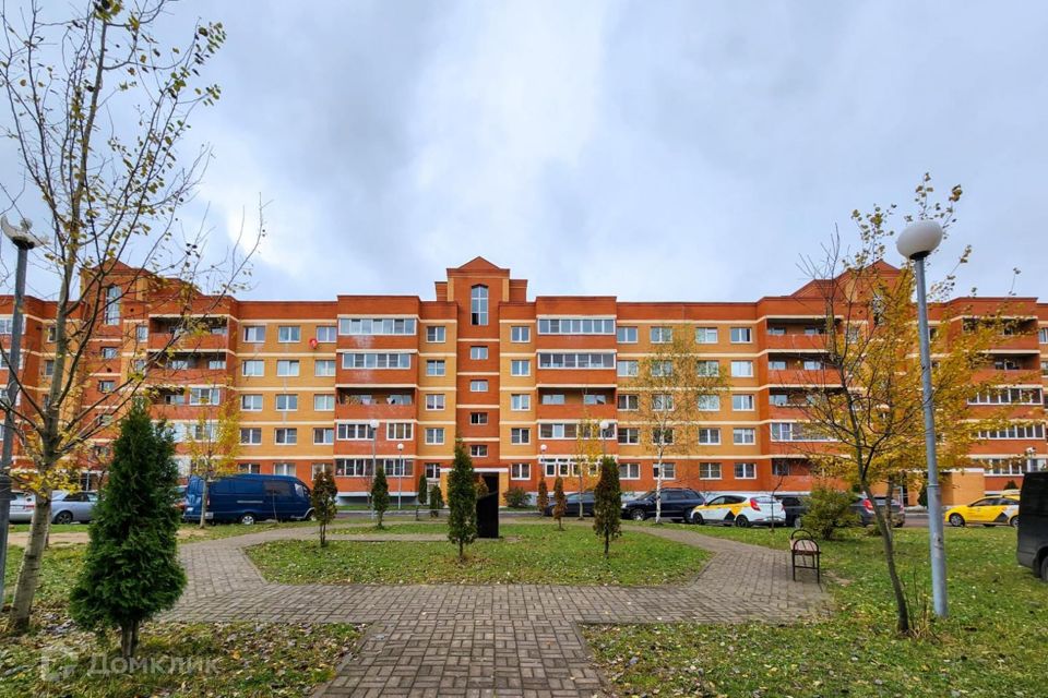 Продаётся 1-комнатная квартира, 37.4 м²