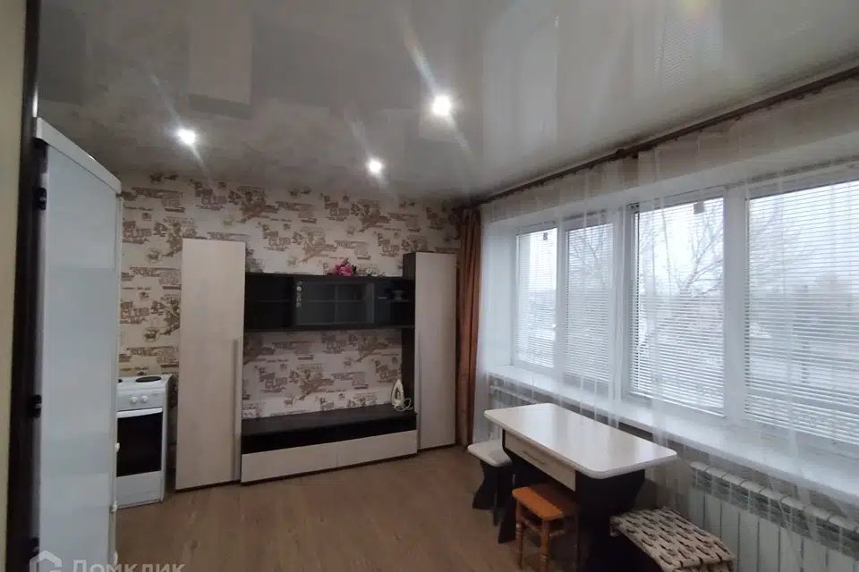 Продаётся 4-комнатная квартира, 24 м²