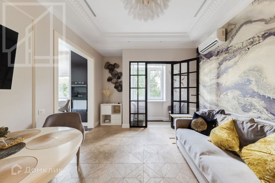 Сдаётся 4-комнатная квартира, 100 м²