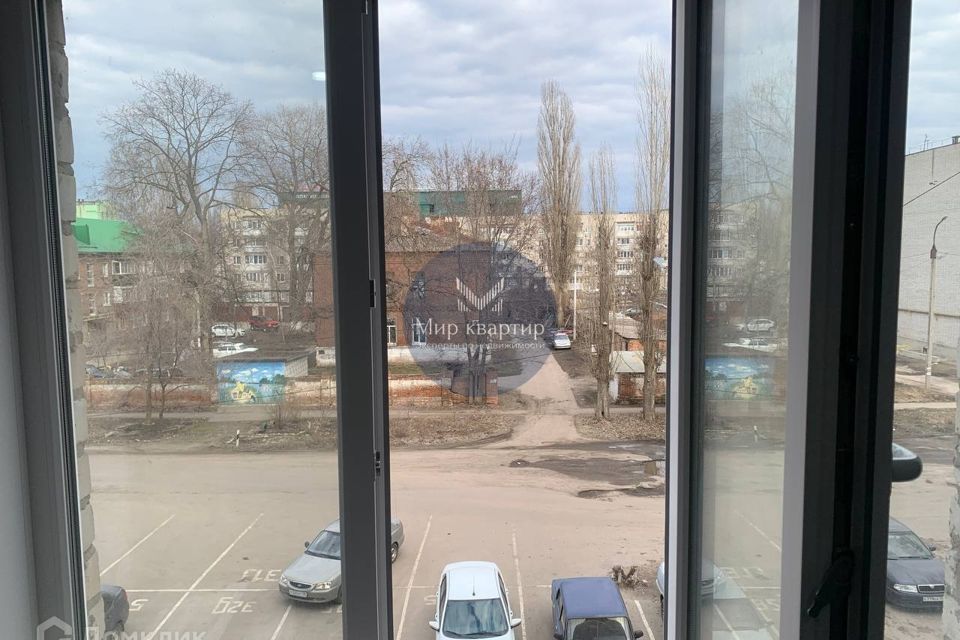 Продаётся 2 комнаты в 2-комн. квартире, 29.5 м²