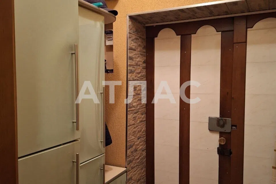 Продаётся 3-этажный дом, 260 м²