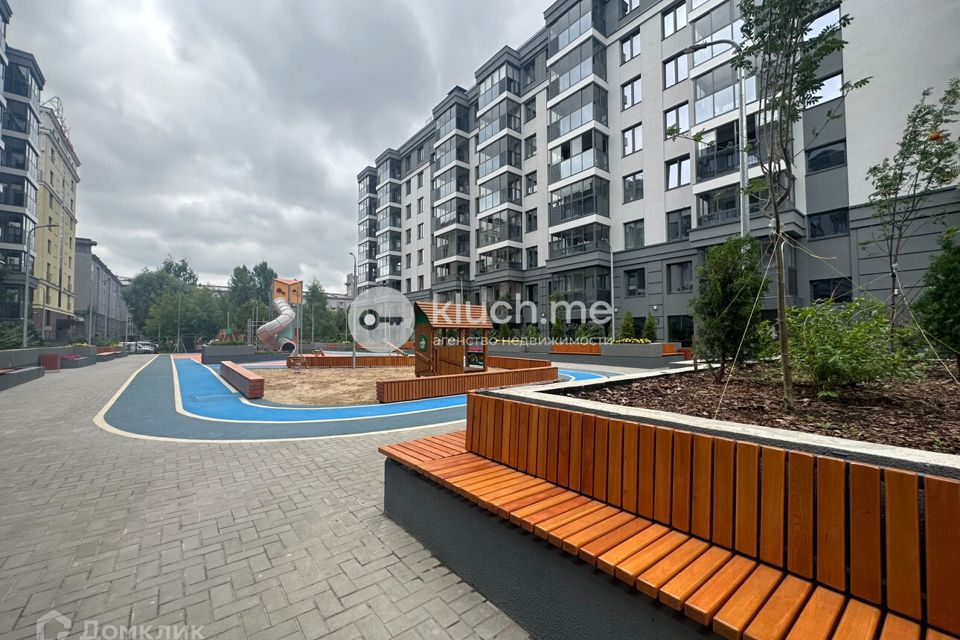 Продаётся 2-комнатная квартира, 65 м²