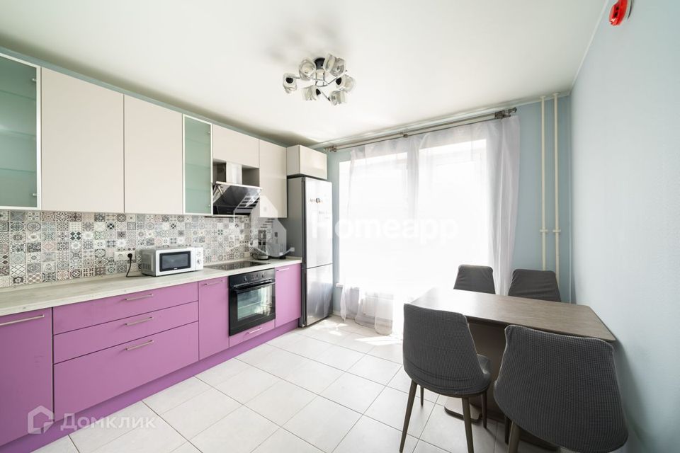 Продаётся 3-комнатная квартира, 71.7 м²