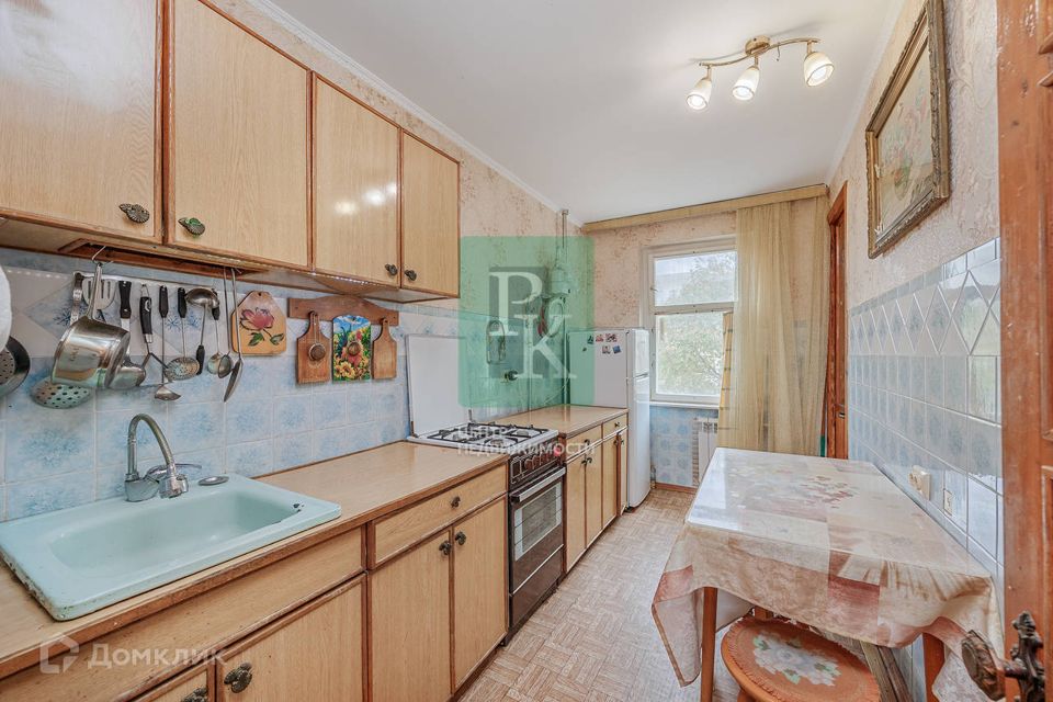 Продаётся 3-комнатная квартира, 67.6 м²