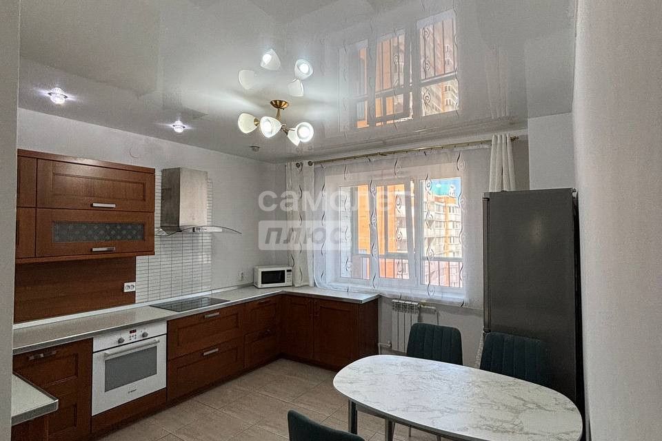 Продаётся 2-комнатная квартира, 66.8 м²