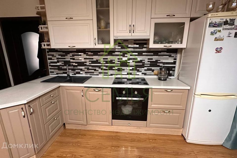 Сдаётся 2-комнатная квартира, 61.5 м²