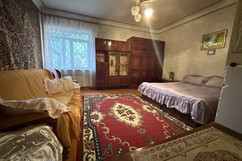 Продаётся 1-комнатная квартира, 49 м²