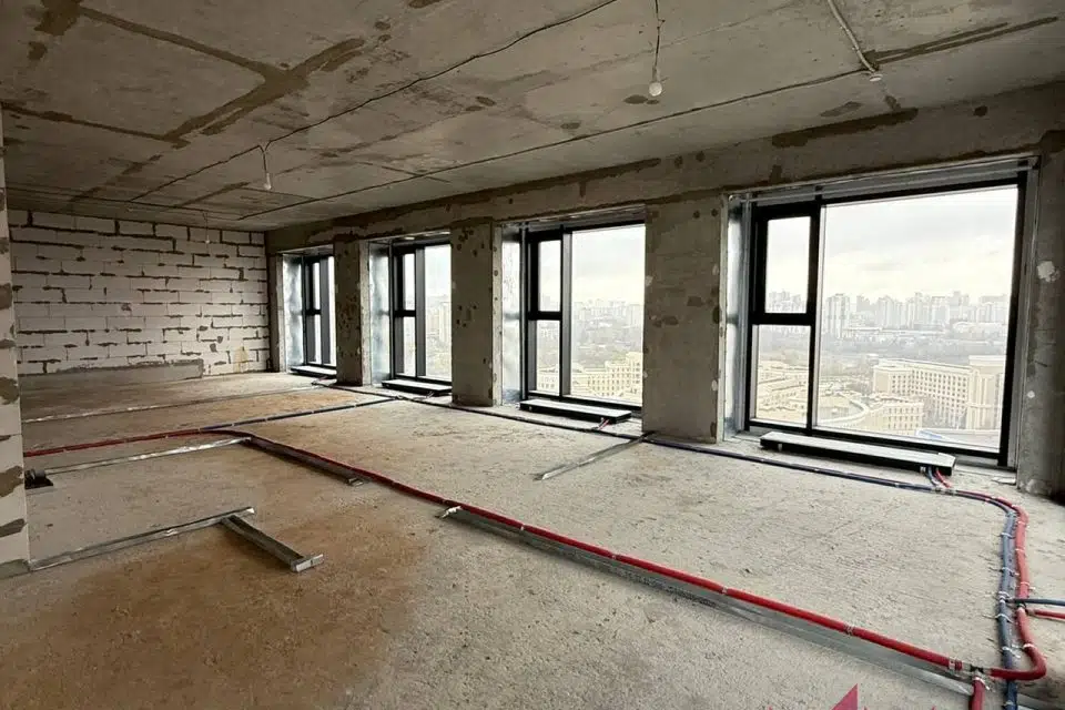 Продаётся 4-комнатная квартира, 100.3 м²