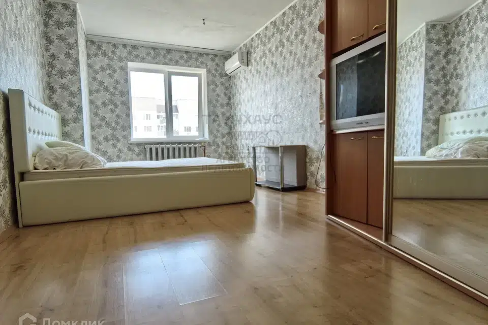 Продаётся 1-комнатная квартира, 43.7 м²