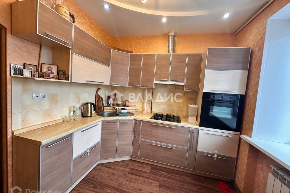 Продаётся 2-комнатная квартира, 57.7 м²