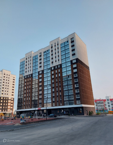 Сдаётся 3-комнатная квартира, 97.3 м²