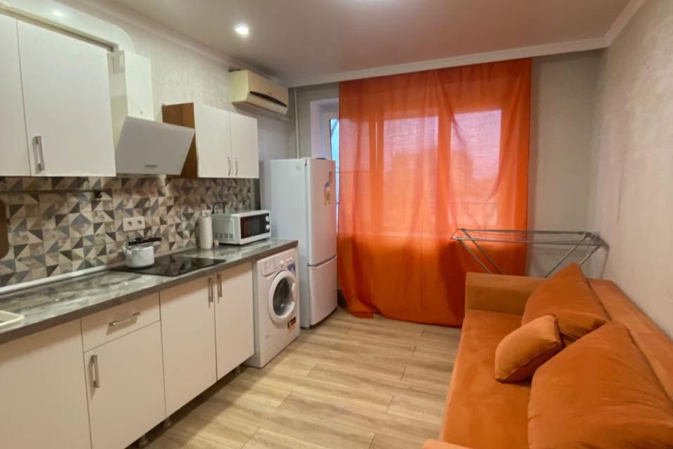 Продаётся 1-комнатная квартира, 38 м²